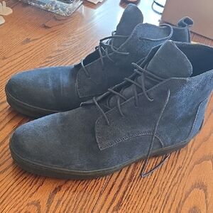 Men's Charcoal Suede Chukka Boots
